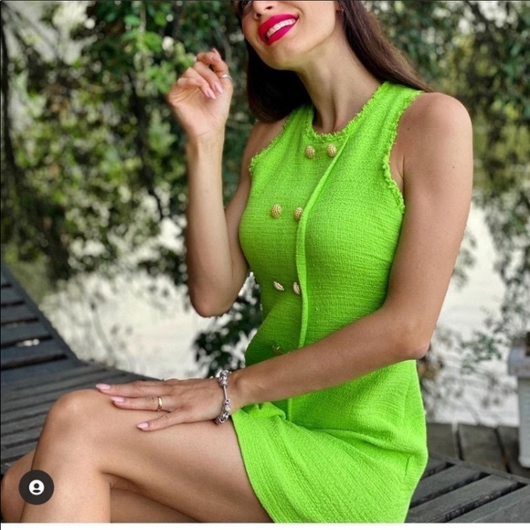 ZARA TEXTURED DRESS NEON GREEN BUTTONS XS Bloggers - Picture 4 of 16